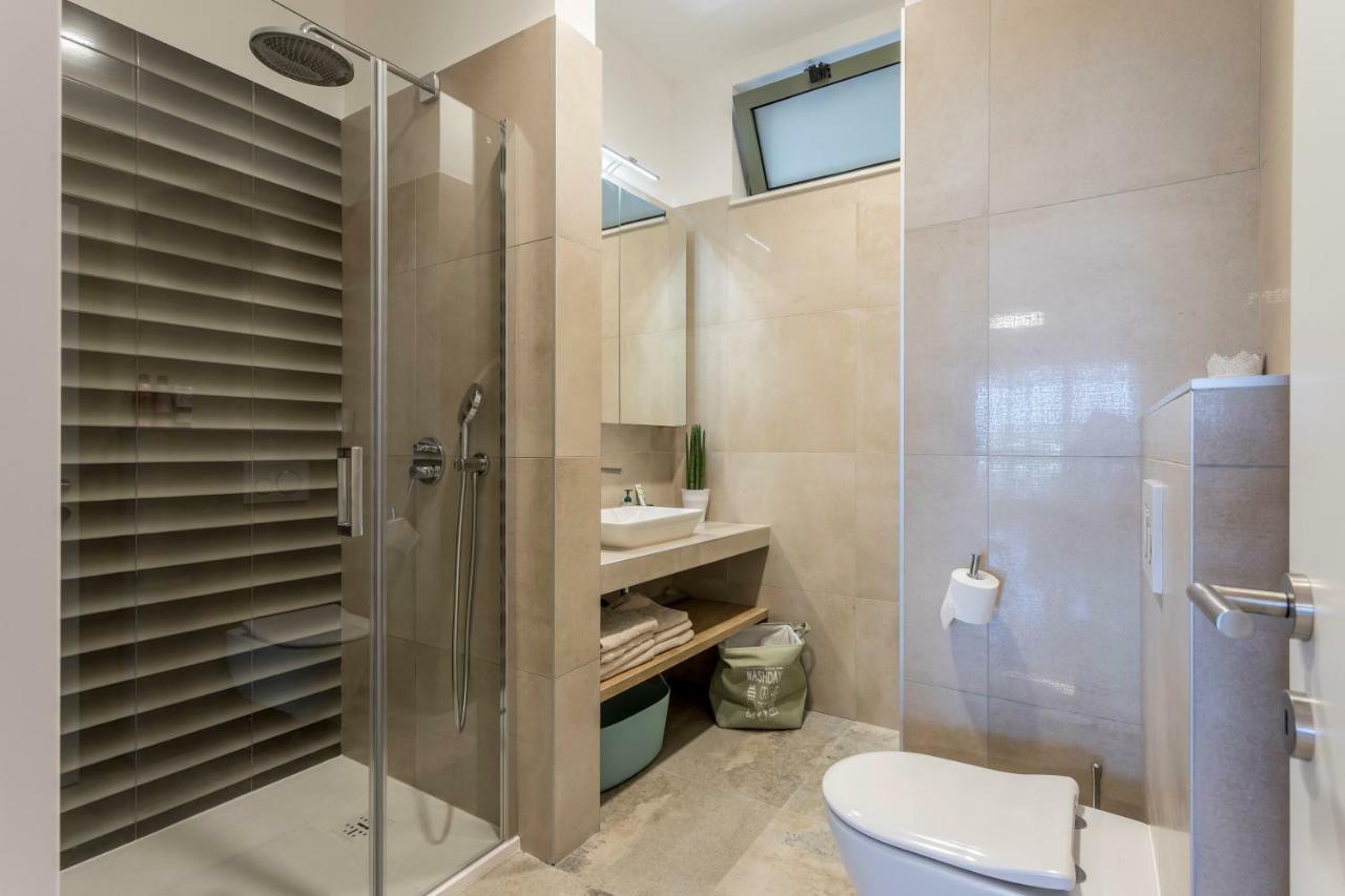 Luxury Apartment With Hot Tub Omiš Екстериор снимка