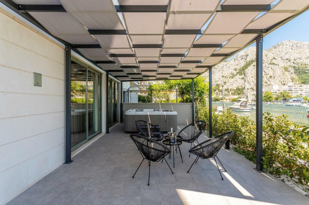 Luxury Apartment With Hot Tub Omiš Екстериор снимка